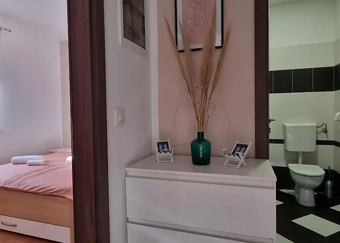 Mani Apartment *
